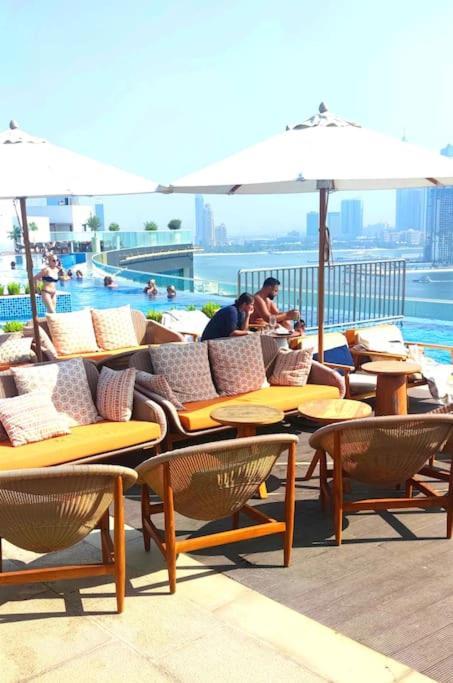 Amazing Apartment With Infinity Pool 迪拜 外观 照片
